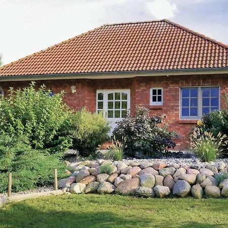 Holiday home 2 Bedroom Amazing In Ahrenshagen Ot